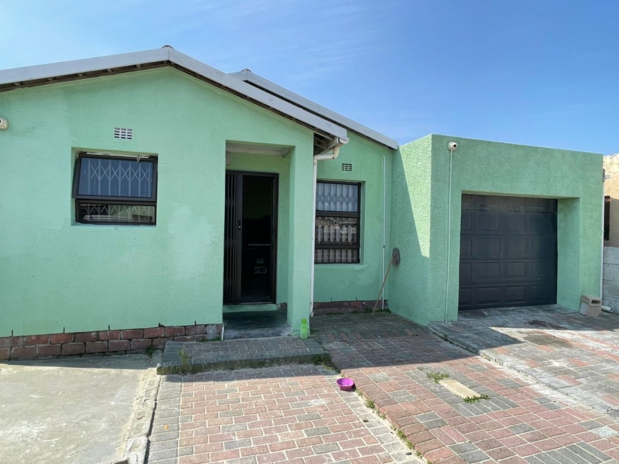 3 Bedroom Property for Sale in Llitha Park Western Cape